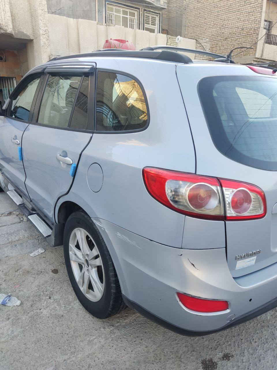 سينتافيه اربعه سلندر ٢٠١٠ بيها اربع قطع بنفس الصفحها سياره خير من الله كير ومحرك فوول حدادين جديده مكان بغداد تقاطع درويش للاستفسار ***********السعر ١١٠ بغداد, العراق
