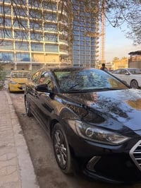 النترا • ٢٠١٧ • فتحة سقف