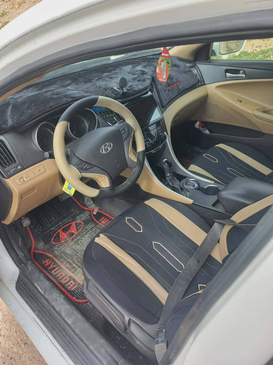 مراوس فقط
سوناتا ٢٠١١
رقم دهوك جديد هزه جديده سنويه عضم  شرط التحويل 

محرك 2000وكير شرط لاصرف ولا نفخ
تبريد ثلج 
وتدفيه 
وتحكمات ستيران
شاشه 
كامر
طخم تواير جديد
صدر نص عمر 
 بيها جاملغ وربع بوند 

 قبق البانزين ونص الباب 
ملاحظات بصيطه جدا شي جدام العين


**إذا كنت صاحب هذا الإعلان وتريد حذفه لأي سبب، رجاءا أرسل رسالة إلى الدعم الفني**