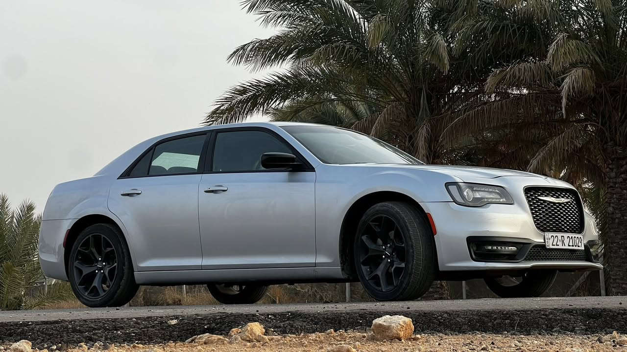 كرايسلر اوباما.    2023   
الحادث بنيد وكلير جاملغ خلفي فقط
سيارة تو ويل 

صور بامريكا مرفقه بلمنشور
رقم اربيل تريد وكاله تريد تحويل 
المحرك : 6 سلندر  3.6L
ماشيه 12
السعر /238 وبيه مجال بسيط
للاستفسار***********
