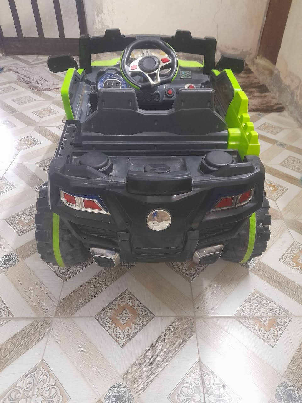 سلام عليكم سياره شحن مال الطفال البيع متروكه يراد بطاريه الهه دبل ماطور جبيره وياها شاحنه سعرهه ٨٠ الف مكاني الزعفرانيه يم عمارات سعيده *********** بغداد, العراق
