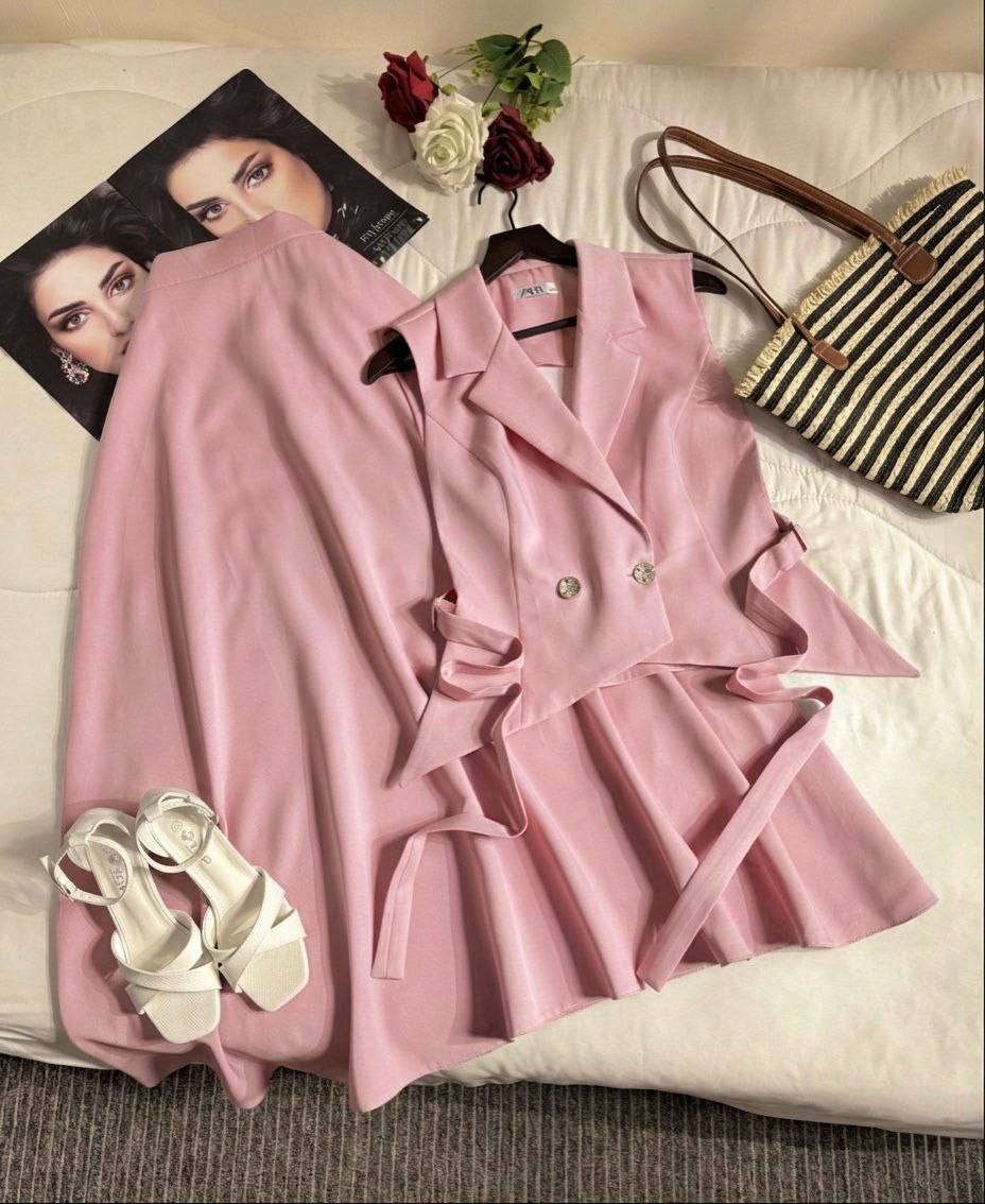 طقم قطعتين❤‍🩹
خامة هوريم دابل تركي
40-42-44-46-48


**إذا كنت صاحب هذا الإعلان وتريد حذفه لأي سبب، رجاءا أرسل رسالة إلى الدعم الفني**