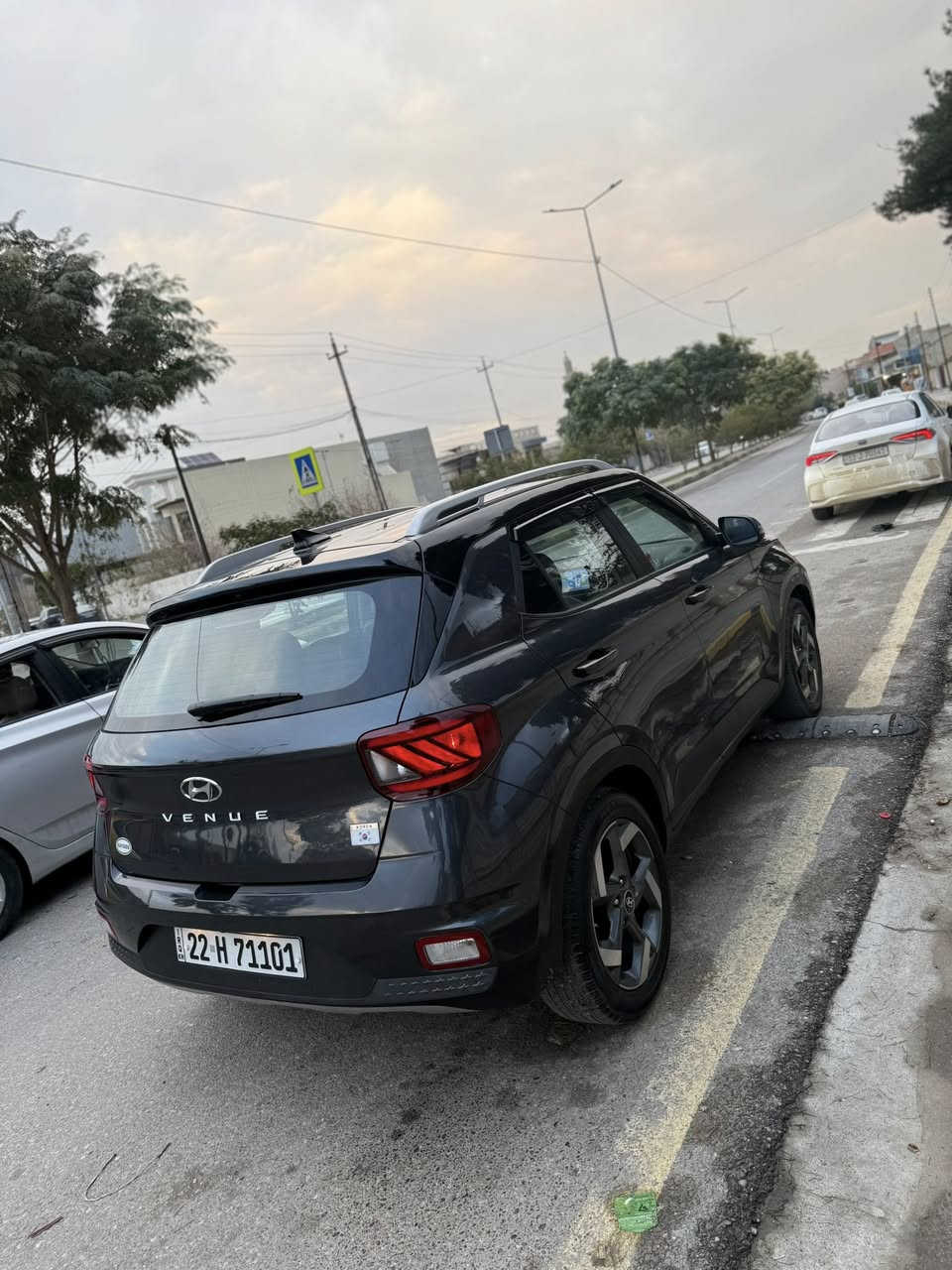 سلام عليكم
هونداي فينو 2022
ماشي 10 الف فقط
ضرار حافت بنيد
موصفات فول ماعد الفتحه
بصمه تشغيل عن بعد
كشنات جلد
توًكلر
شاشة كبيره 
موصفات معروفه 
السعر 148$
رقم الهاتف ***********
