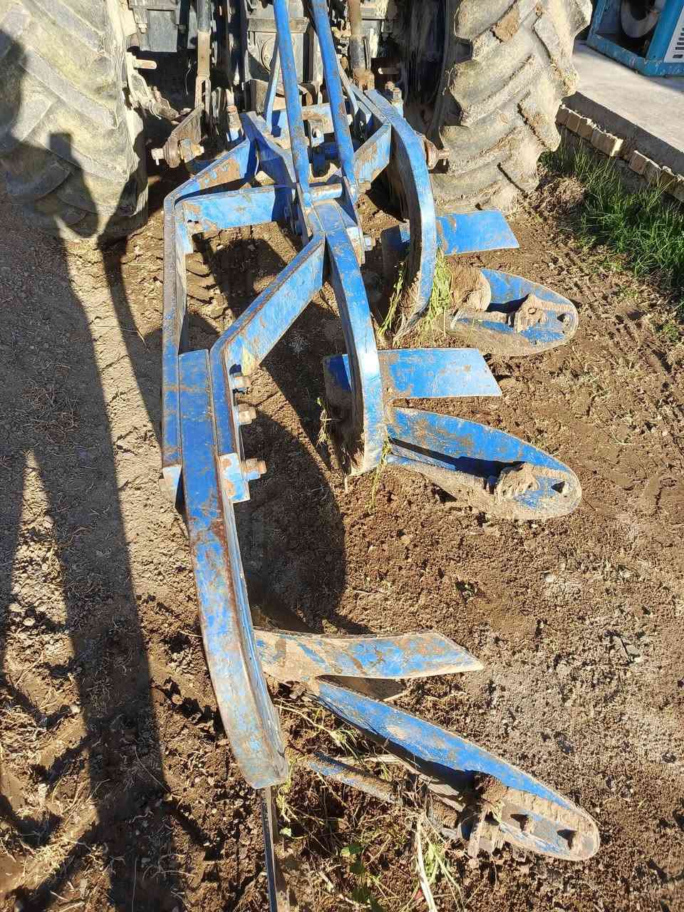 السلام عليكم فيدان تركي ايدن حجم ١٢ ابلاادي السعرمليون  و٤٠٠بي مجال العنوان بغدادابوغريب *********** ***********
