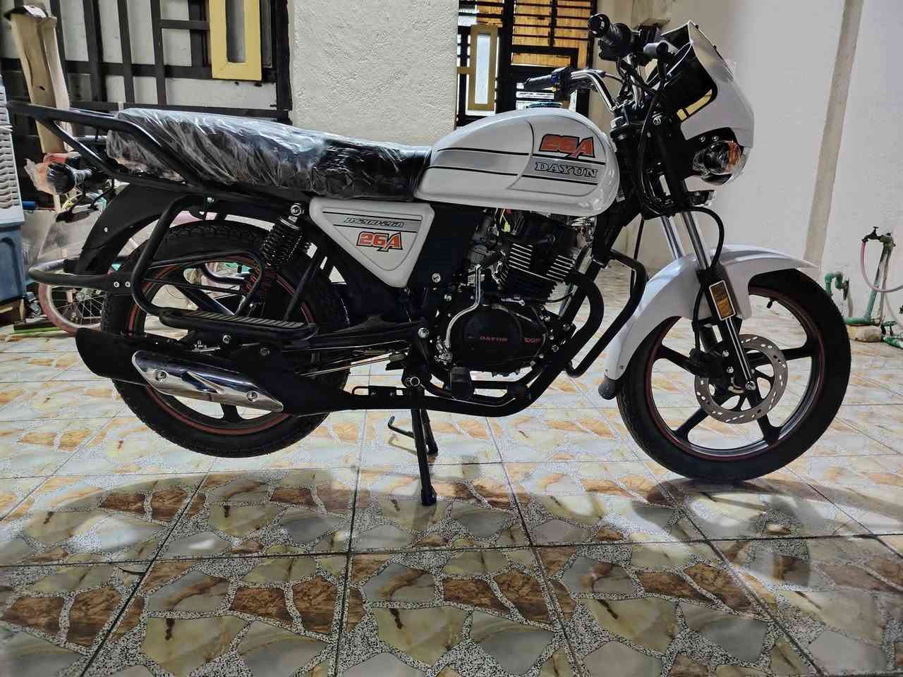 السلام عليكم دايوان نفخ شد اليوم زيرو مماشيه بعده زيرو ولا متر ماشيه مكينه ٢٠٠ كتابه حمره سويج سجينه دبل اشاره لايت لد مكاني كربلاء طوريج سعر اتصل ***********
