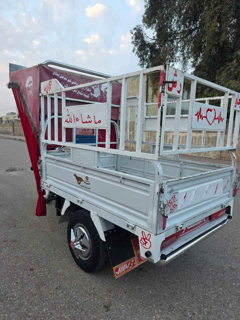 سلام عليكم ستوته للبيع موديل 2022 محرك ركبه شرط منفيس. وبليته كمرك كامل ماطور جاهز كدام العين 
كله شرط مكفول كفاله عامه دشبول الكتروني كهربائيات سلف كله شغال تخم تواير جديد  سعر مليون 575 بيه مجال قليل شري يخابر ويدلل 
***********
***********
