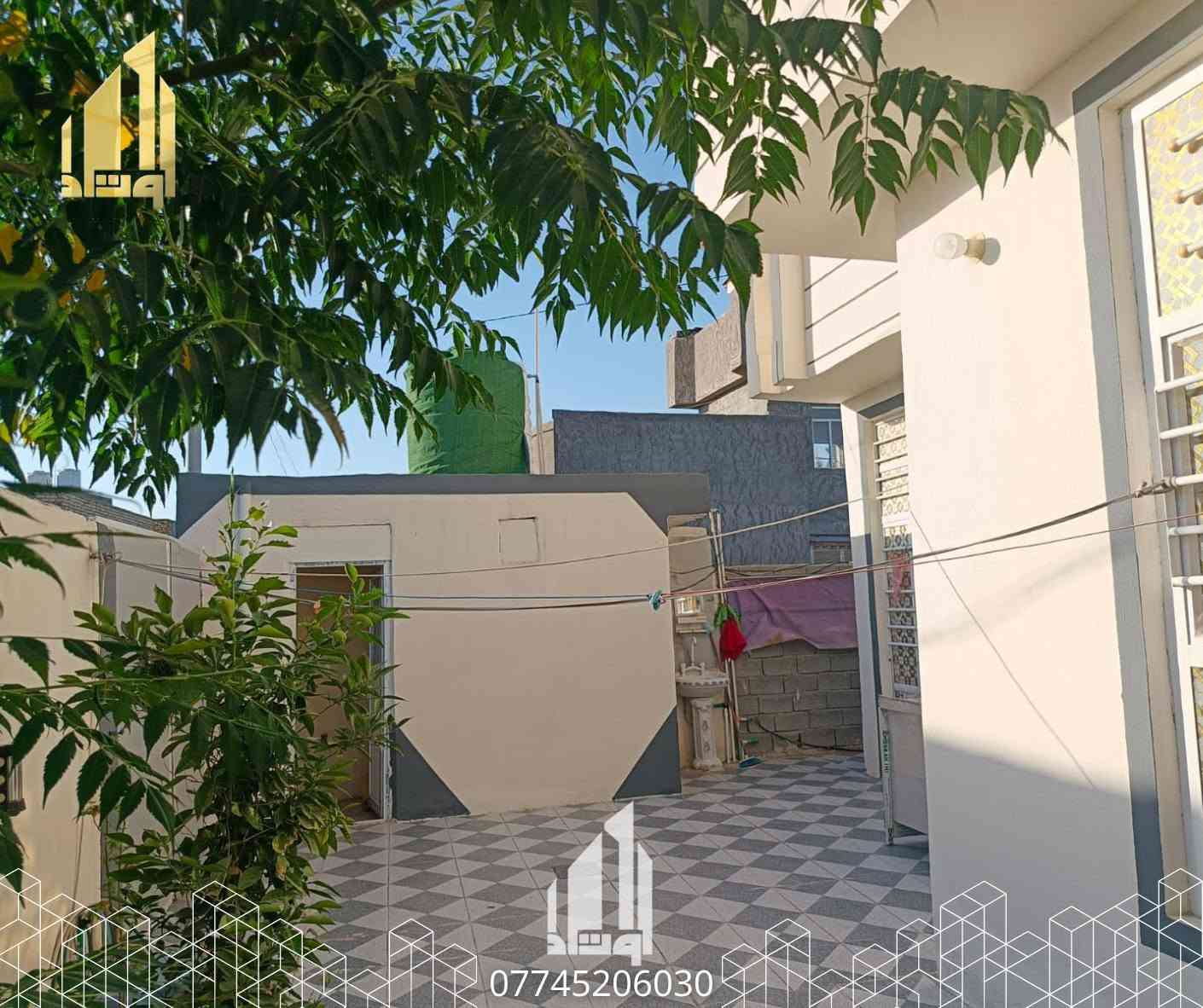 🏡 دار سكني للبيع – بابل / النيل / حي موسى الكاظم
فرصة مميزة للسكن العائلي في موقع هادئ ومخدوم، قريب من مركز مدينة الحلة، ويبعد حوالي 10 دقائق فقط عن المركز، كما يبعد 150 متر عن شارع النيل الرئيسي.
🔹 مساحة الدار: 200 م² 🔹 الواجهة: 10 م 🔹 النزال: 20 م 🔹 السند: 25 تحويل مباشر
✨ مواصفات الدار: ▪️ بناء حديث ▪️ غرفتا نوم (5×4 م) ▪️ هول واسع (9×4 م) ▪️ استقبال (7×4 م) ▪️ مطبخ (5×4 م) ▪️ حديقة ▪️ كراج سيارات ▪️ ممرات بعرض 1.5 م
✅ جميع الخدمات متوفرة: 💧 ماء ⚡ كهرباء 🛣️ شوارع مبلطة 
💰 السعر: 70 مليون دينار عراقي
دار مناسب للعائلة، بموقع مميز وقريب من الأسواق والخدمات الرئيسية.
📞 للاستفسار وتحديد موعد للمعاينة يرجى التواصل معنا عبر 
الرقم : ***********
