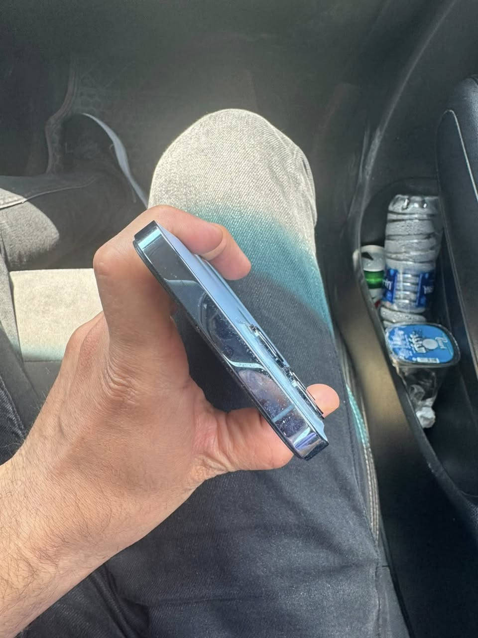 ايفون 13 برو ماكس ذاكره 128 بطارية 86 التلفون نضيف كلش مبدل شاشه وبطاريه واصليات ثنينهن اريد مراوس او بيع مستعجل ع بيعه ***********
