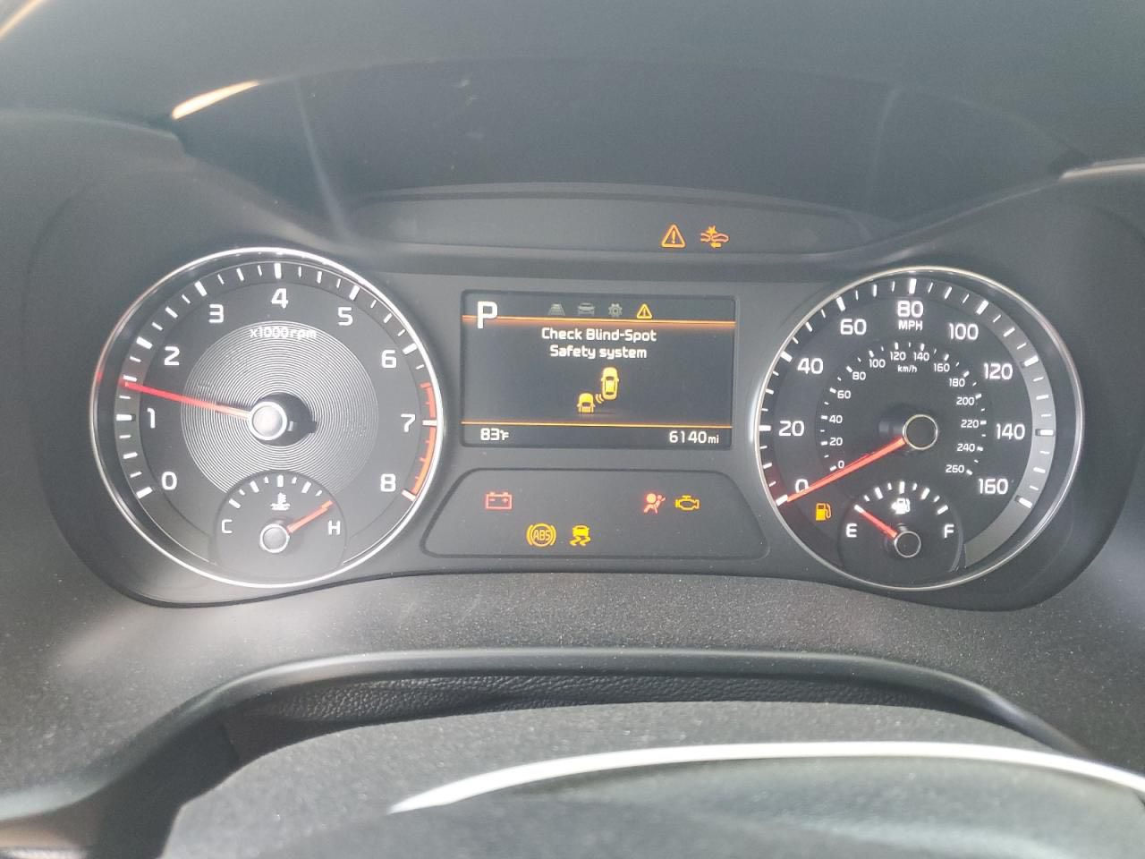 🚗 إعلان بيع فورتي 2024
• الموديل: 2024
 • الحالة: ضربة بسيطة في الرفرف الأمامي + جاملوغ (انبعاج خفيف) على حافة الباب
 • السيارة تعمل بشكل ممتاز
 • السعر المطلوب: 152

للتواصل الجاد يرجى الاتصال 
***********
