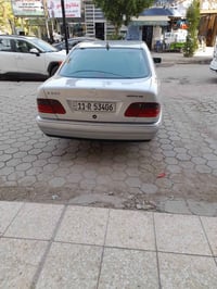 موديل ١٩٩٦ سياره جاهزه محرك ٣٢٠ عدل  نقصها السلايد والبرده الخلفيه  ال...