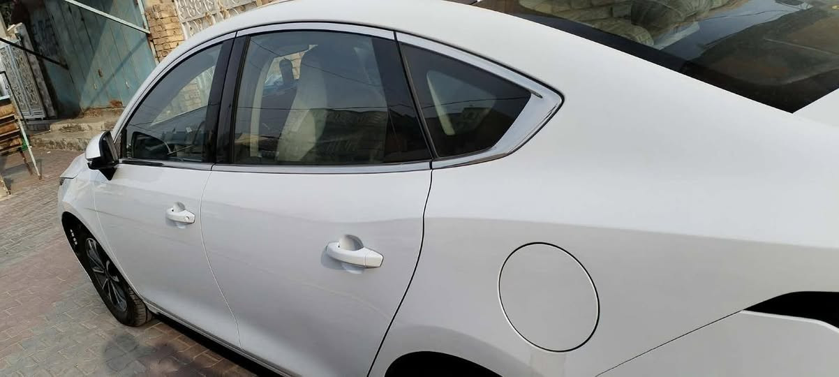 دستروير Byd Destroyer 2025
السعر 130 وبيهه مجال 
كفالة عامة دخول جديد مرقمة كامل 
بأسمي تحويل مباشر 
هايبرد ماشيه  بس 6000 كيلو كلي 
داخل ابيض وجلد شاشة دوارة كبيرة محدثه اخر تحديث وبرامج كاملة.  
ويل كروم. تفويله تمشي 1200km
مع كامل الملحقات الاصلية + بصمة + كارت +شاحنة سريعة ١٦ امبير  مو العادية. 
ماسحات + فوم طوارئ + منفاخ + كاعيات حوضيات بلاد. مثلث طوارئ الاصلي 
الاتصال على الرقم 
 ***********  واتساب
