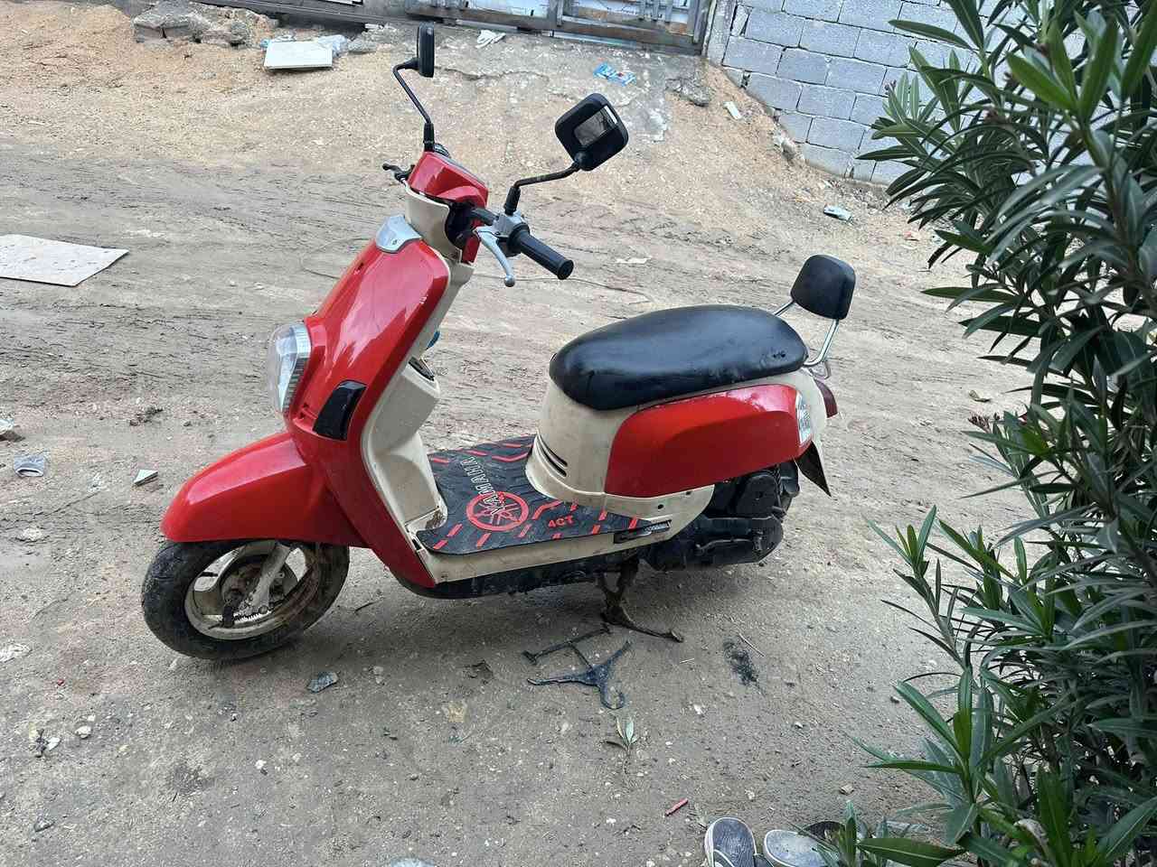 ￼ سلام عليكم دراجة ‏ ماكس بوليس دراجة وش 49 مكينة ناعمة مبدل ￼ زنجبيل سلفو هون كهربائيات شغالة بنزين مكسور وبيها بلادي مكاني كربلاء قنطرة السلام السعر 500 وبيها مجال من شراي ￼***********￼￼￼￼
