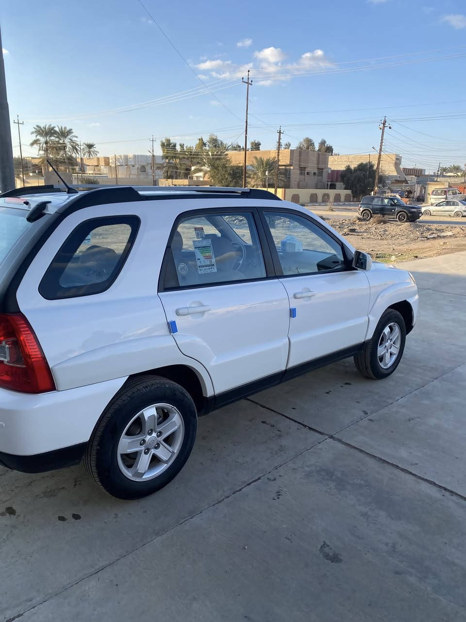 سلام عليكم للبيع سبورتج مديل 2009رقم سليمانيه شرط التحويل مكفوله من الصبغ والبارد والتبديل سونر مرفق بل منشور 
موصفات سياره 
سلايت روف شغال 
 محرك 2000دوش شرط لا تنقيص ولا تبخير 
كير مضبوط شرط الفحص
تبريد ثلج ❄️
حساسات خلفيه شغاله 
تخم تاير ياباني جديد 
صدر امامي خلفي جديد 
كهربائيات على وضع الشركه كله شغاله 
4ويل دسك 
اي بي إس 
داخل صاج 
سعر سياره 128 بي مجال 
ستفسار *********** 
سياره مال بيت وبل عافيه على ياخذه 
مكان سياره صلاح الدين سامراء
