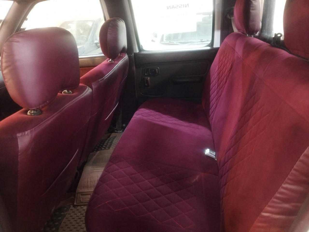 نيسان شبوط 2014 محسن
رقم انبار انكليزي
 رون وعداد 
جام كهرباء 
مري تحكم كهرباء  
كفاله سياره عدا باب البدي المسطره الجوانيه صاير بيها تنميله مال زنجار ومرشوش باب البدي فقط باقي سياره كفاله حتا من بارد 
العنوان الانبار هيت 
السعر ١٤٠وبيها مجال حك الجيه
***********
