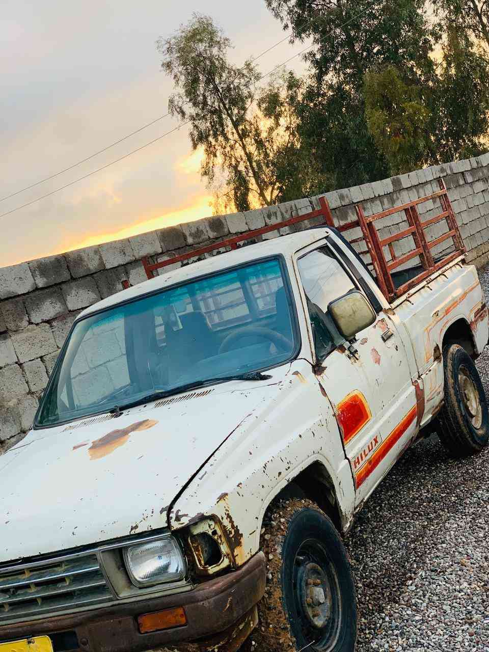 أسلام وعليكم يوجد بكم كروسيده 88 محرك كير  طخم تاير جديد ملاحظه 5 كير السعر ٢٢ وبيها مجال رقم الهاتف***********
