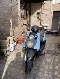 سكنس جبلي للبيع سعر 750وبيها مجال شي قليل  دراجه مكينه كفاله وكشر كدام...