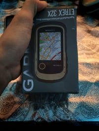اخواني عندي جهاز Garmin etrex 32x جديد با صندوق مفيد للي يطلعون كشتات ...