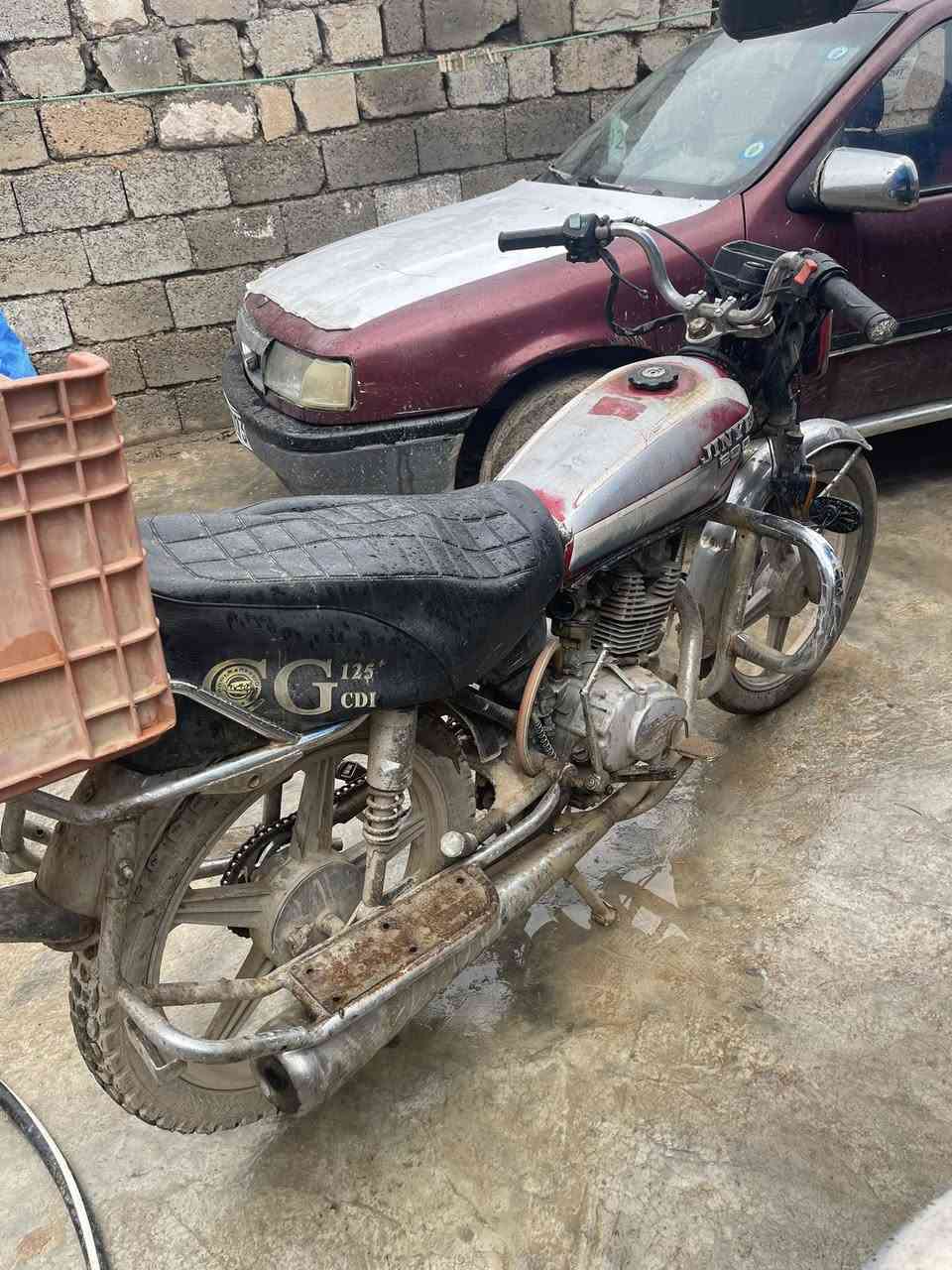 سلام عليكم ماطور 5كير  محرك مجفت جديد للبيع السعر160وبيه مجال***********
