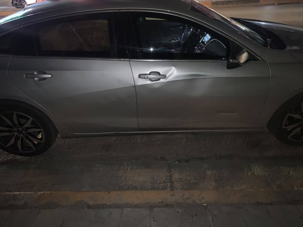 اقصاد اقصاد
سلام عليكم سيارة للبيع حادث جملق وبنيد ضربه خفيفه

موديل ٢١ سيارة كلش نضيفه مقدمه ٥٠ وسعر ١٣٠ وبيه مجال شهر ٣ ورقات مكان بغداد الكرادة ***********

@للجميع
