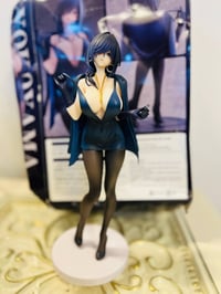 مجسم • ٢٩سم • للبيع