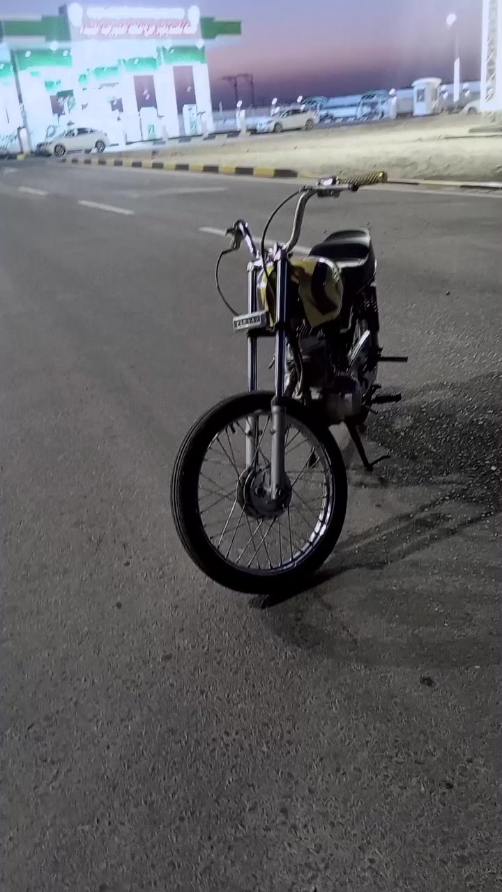 سلام عليكم دراجه للبيع نامه شلامجه كلك كلك كلك دراجه نضافتها فول سعر550 بيها مجال مكان بصره صالحيه ***********
