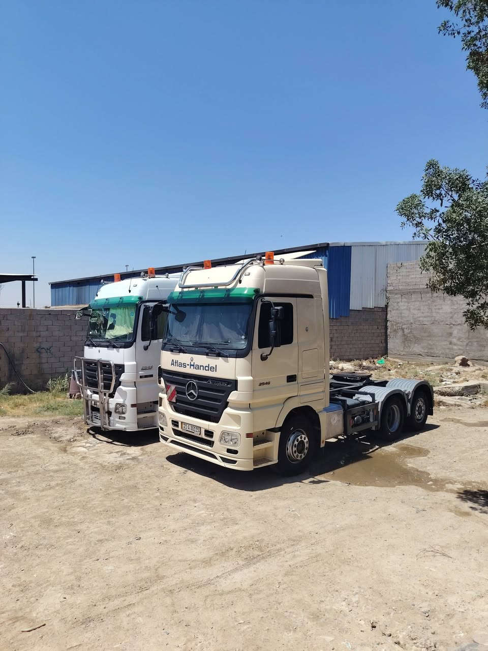 السلام عليكم اكتروز 2003 البيع رقم سليمانيه رأس و عرابنه مكفوله كفاله عامه حجم 2546 رقم الهاتف ***********
