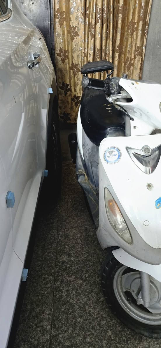 ماكس سلف وهندر السعر 325 وبيها مجال بسيط .


**إذا كنت صاحب هذا الإعلان وتريد حذفه لأي سبب، رجاءا أرسل رسالة إلى الدعم الفني**
