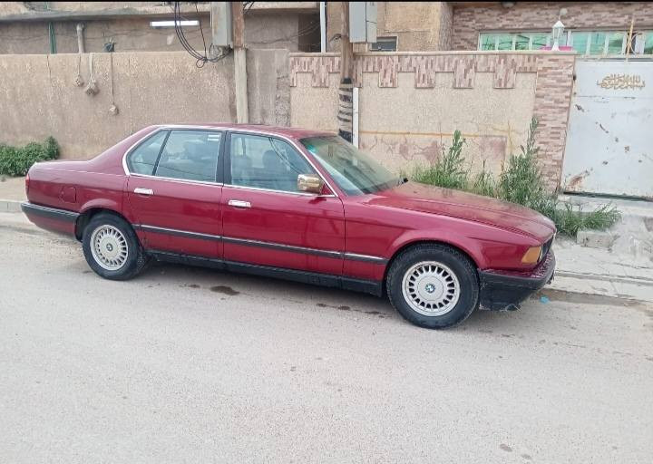 بي ام ٧٣٥ رقم انكليزي بغداد سنويه بعده ما صاقطه 2026 كير ومكينه جدد تبريد عاطل ويرادله ادامه صدر
٣٨ $ وبيه مجال بسيط
مكانه بغداد ***********
