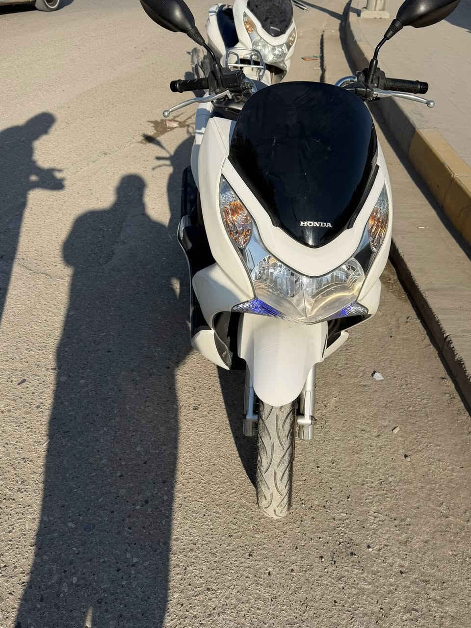 دراجه للبيع الجيل الأول بعدها كسر كارتون ماشيه 3 الف بعدها زيرو 
السعر 17$  ياباني Jk
مكان ديالى 
للاستفسار للاتصال على هذا الرقم ***********
