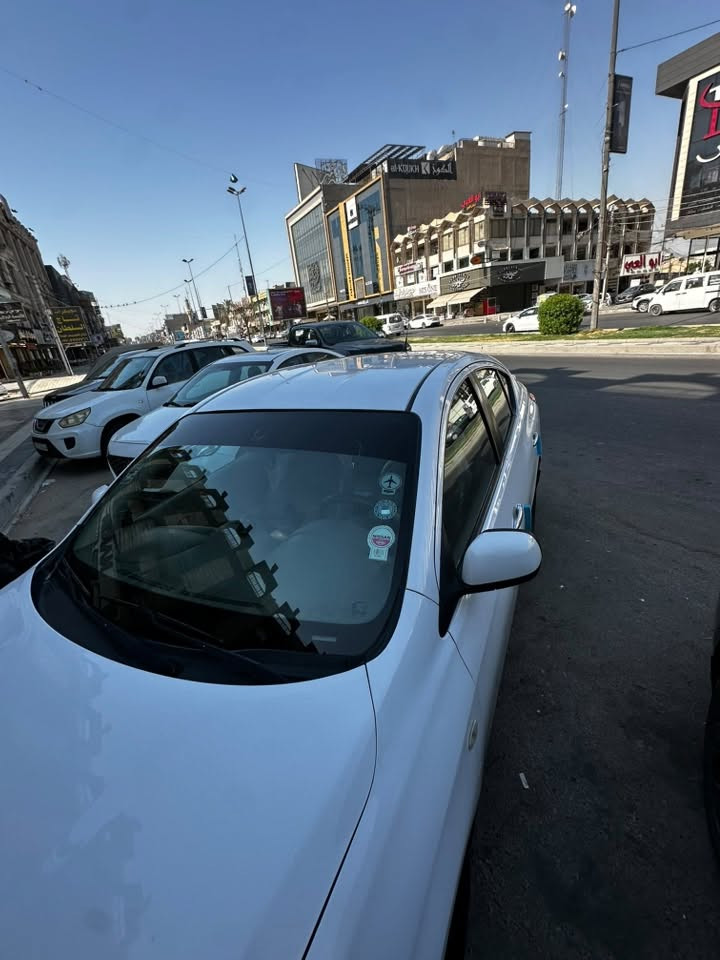 السلام عليكم 
نيسان سني 2022 هندي بليته زركه للبيع فقط
ماشيه 102 الف كم رقم وهزه وسنويه كله جديد
بيها صبغ باب الصدر اثر شخط 
بدون دواخل السياره جاهزه من كلشي
نوزلات بلكات صدر وبطاريه كلهن جديد حتى القايش جديد ومسويلها ادامه كامله والسياره اي دوانص ما بيها شرط بانزين عادي
رايدها ب110 وبيها مجال مكانها بغداد حي الجامعه 
***********

