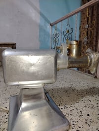 مكينة لحم • للبيع
