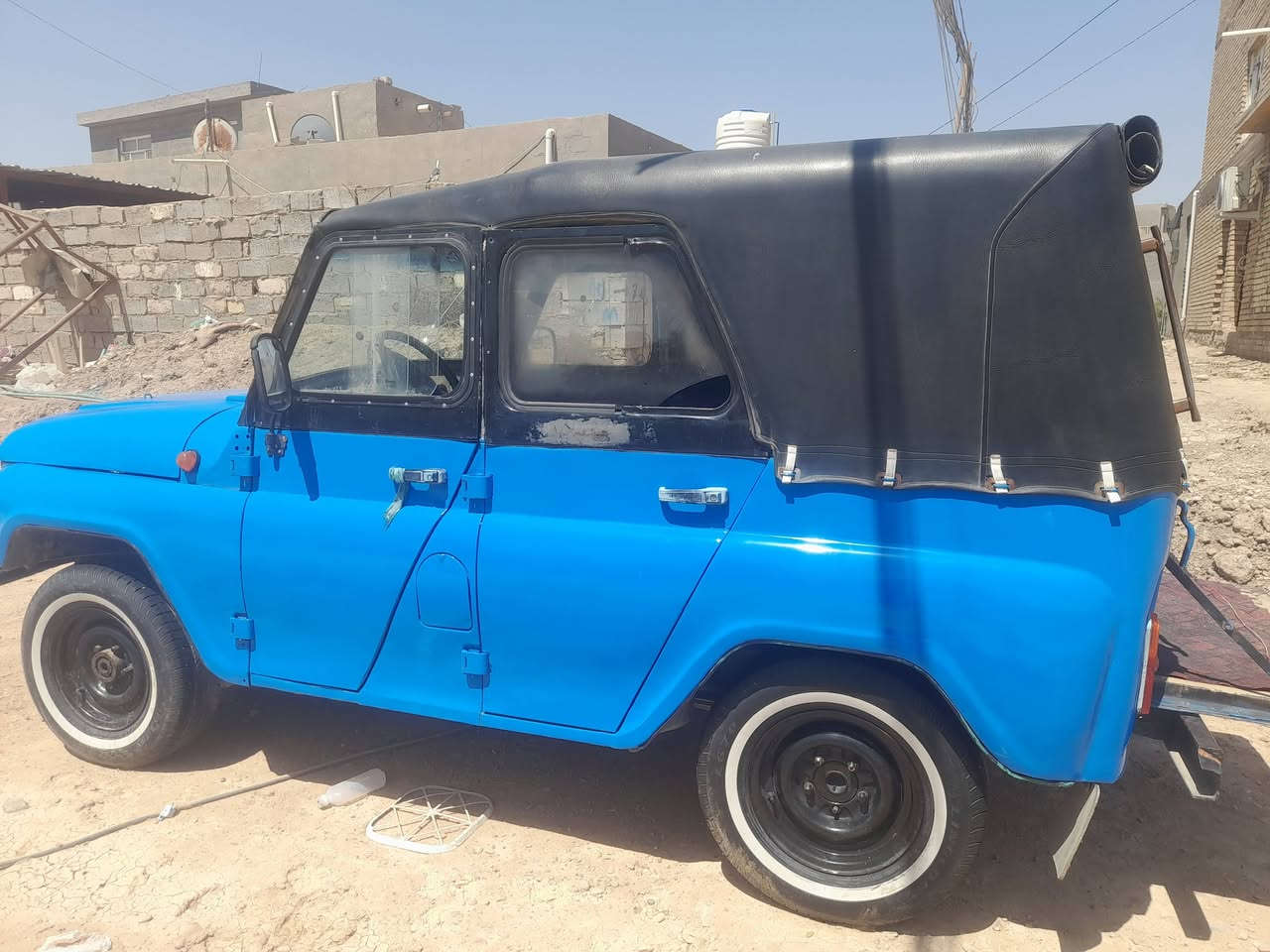 للبيع
***********
