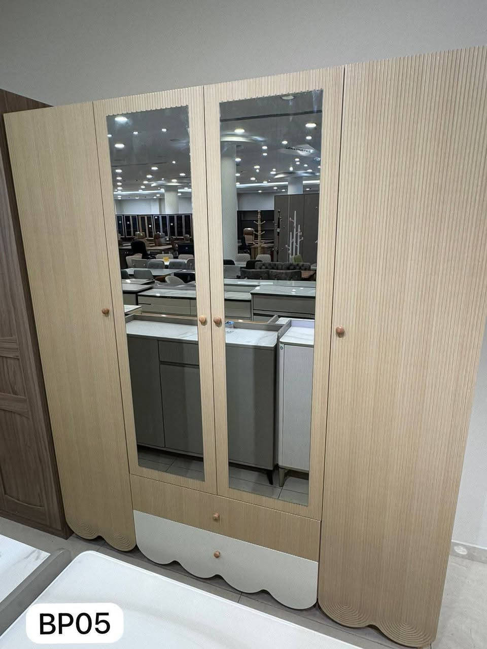 كناتير تركي المنشئ
عند مجمع عش الطفولة  
عنوان/تكريت حي الجمعية 
***********
