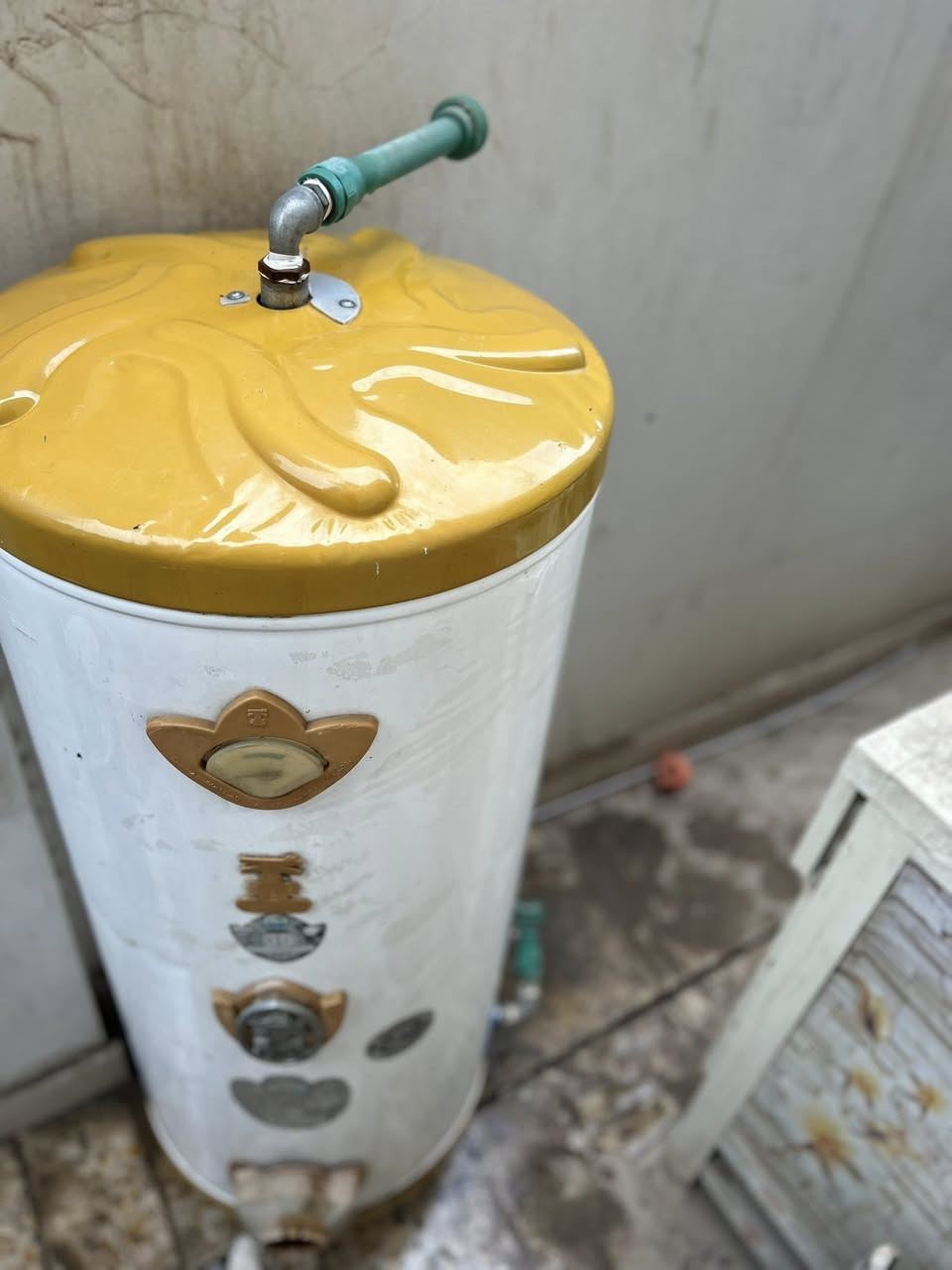 السلام عليكم
كيزر مستعمل شي قليل 
مكاني بغداد
***********
