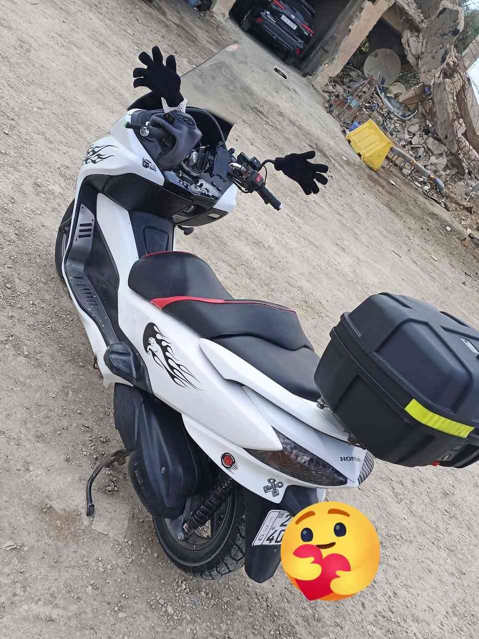 السلام عليكم دراجة فورزه مرقم انجليزي 0 10 🤩اربع تحويلات🤩 7نمر    تدفئه شغال كهربائيه كل شغال🤩 محرك🤩 مقفوله  سماعات مسجل شغاله رقم واسط 🤩 تاير خلفي جديد  مكان هيت 🤩 السعر 23 ورقه بي مجال بسيط  الاستفسار على الرقم🤩 *********** 🤩
