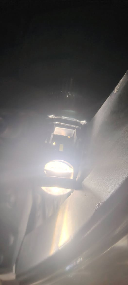 كلوب زينول عالي ناصي فقط ناقص عدسه تكه السعر 25
***********
