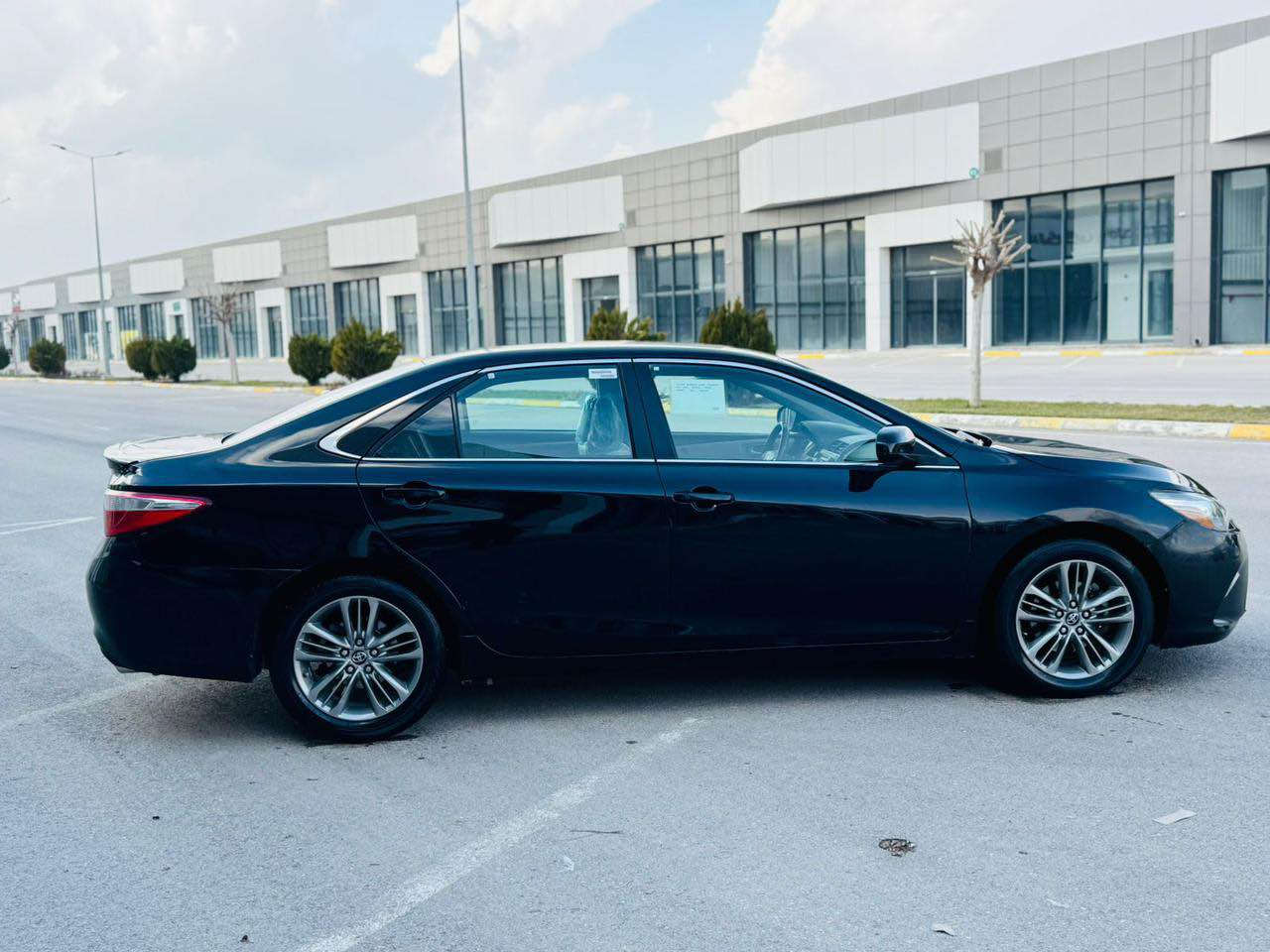 ‏TOYOTA CAMRY 2017 SE
کامرى مؤديل 2017  SE 
ره نگى ڕەشی قەتران
گير و مه كينه ى به شه رتى يه ك مانگ نه كراوه ته وه
سه وت و سه رف و خه له لى نييه به شه رت
(( سێ پارچه ی بۆیاخە)) 
 
مواسفات
( - شاشه - كاميرا - كوشن كاره باى - ويل كه پ - ناو كريمى  - ڤؤليؤم - تحديد سورعه )

چوارتايه و ويلى لؤكى له ژيرداييه
سه نه وى و ره قه مى تازه يه 
::: گير و مه كينه و كاره باى  و هه موو گيانى به شه رت :::
ژ.4t1bf1fk0hu768891

شوين: سليمانى
سعر:١٣٦$
مؤبايل:*********** السليمانية, العراق
