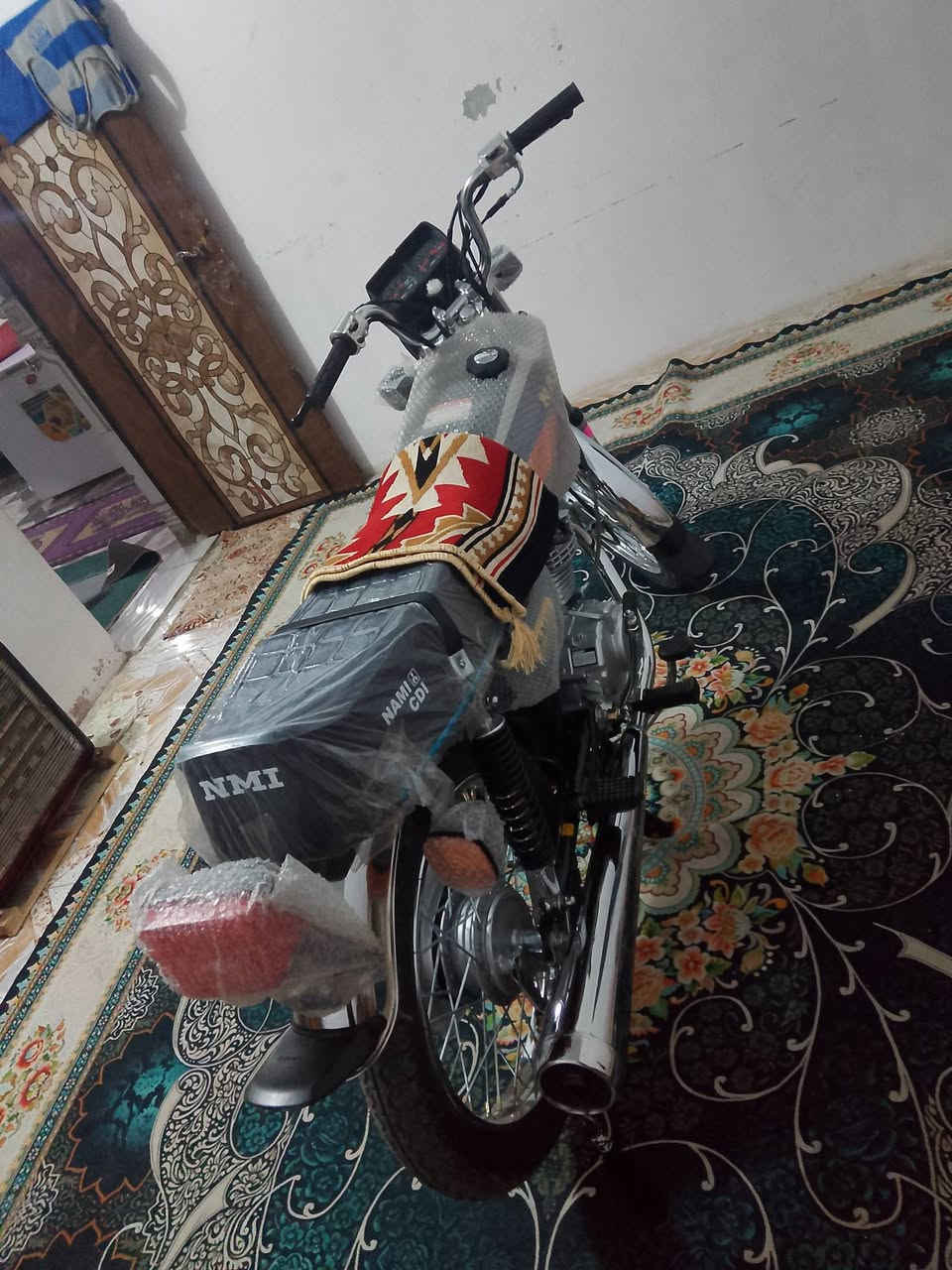 دراجه للبيع وراق سكنر سعر خاص مكاني عماره وشراي يتصل***********
