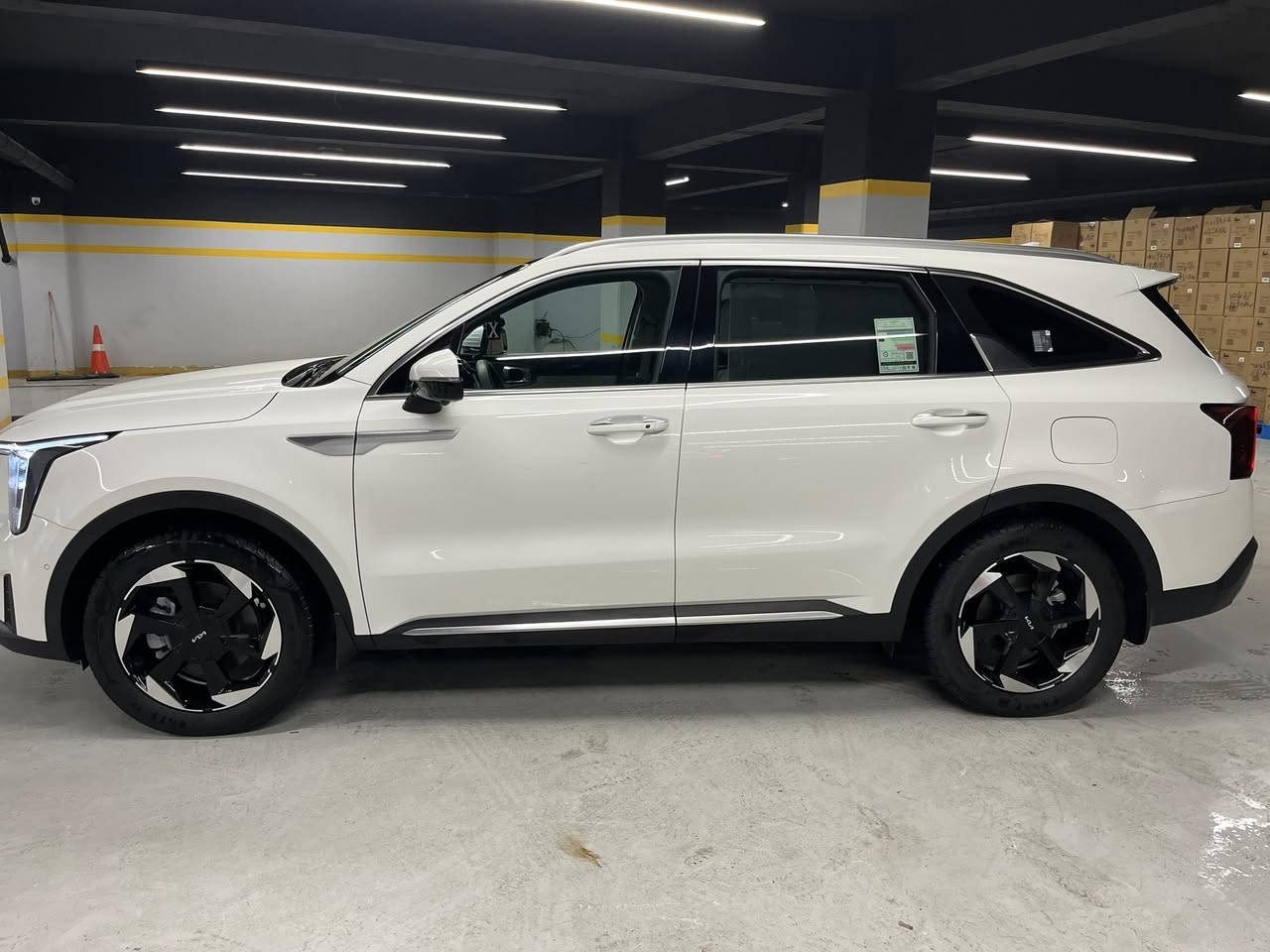 السلام عليكم. كسا سورنتو ٢٠٢٤ 4X
4X

ضمان الدوليه 

ماشيه ٣١ الف 

فول مواصفات عدا الداتاشو

بانوراما

جلد 

بردات

كراسي تدفئه وتبريد

٤ كاميرات

سيرفس كوله بالشركه وعليه ضمان المجموعه الدوليه ١٠٠ الف كيلو او خمس سنوات يعني راسك بارد. شيصير بالسياره كوله عالضمان . 
مكانه بغداد العرصات 
السعر :٣٤٥$

للاتصال ***********

الي يشوف السعر غالي ربي يرزقه باحسن وارخص منه 

السعر بيه مجال بسيط حق الجيه . 

شكرا للجميع
