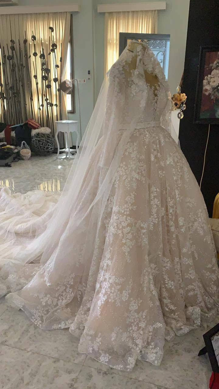 مرحبا بنوتات عندي فستان زواجي يخبل كلش حلو 
ملكي سويته تفصال واريد ااجره ب٤٥٠ ويه الطرحه وصار علي بمليون و٦٠٠ طوله هو والطرحه ٣امتار واريده ايجار فقط


**إذا كنت صاحب هذا الإعلان وتريد حذفه لأي سبب، رجاءا أرسل رسالة إلى الدعم الفني**