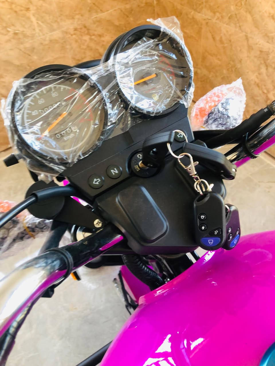 سلام عليكم لبيع دايونات عدد ٢ موديل٢٥ زيرو صفر عداد ماماشي كسر صندوك اليوم شديناهم مكينه ٢٠٠ بصمه تشغيل عن بعد أوراق اسكنر سحب مكانه كربلاء  ***********
