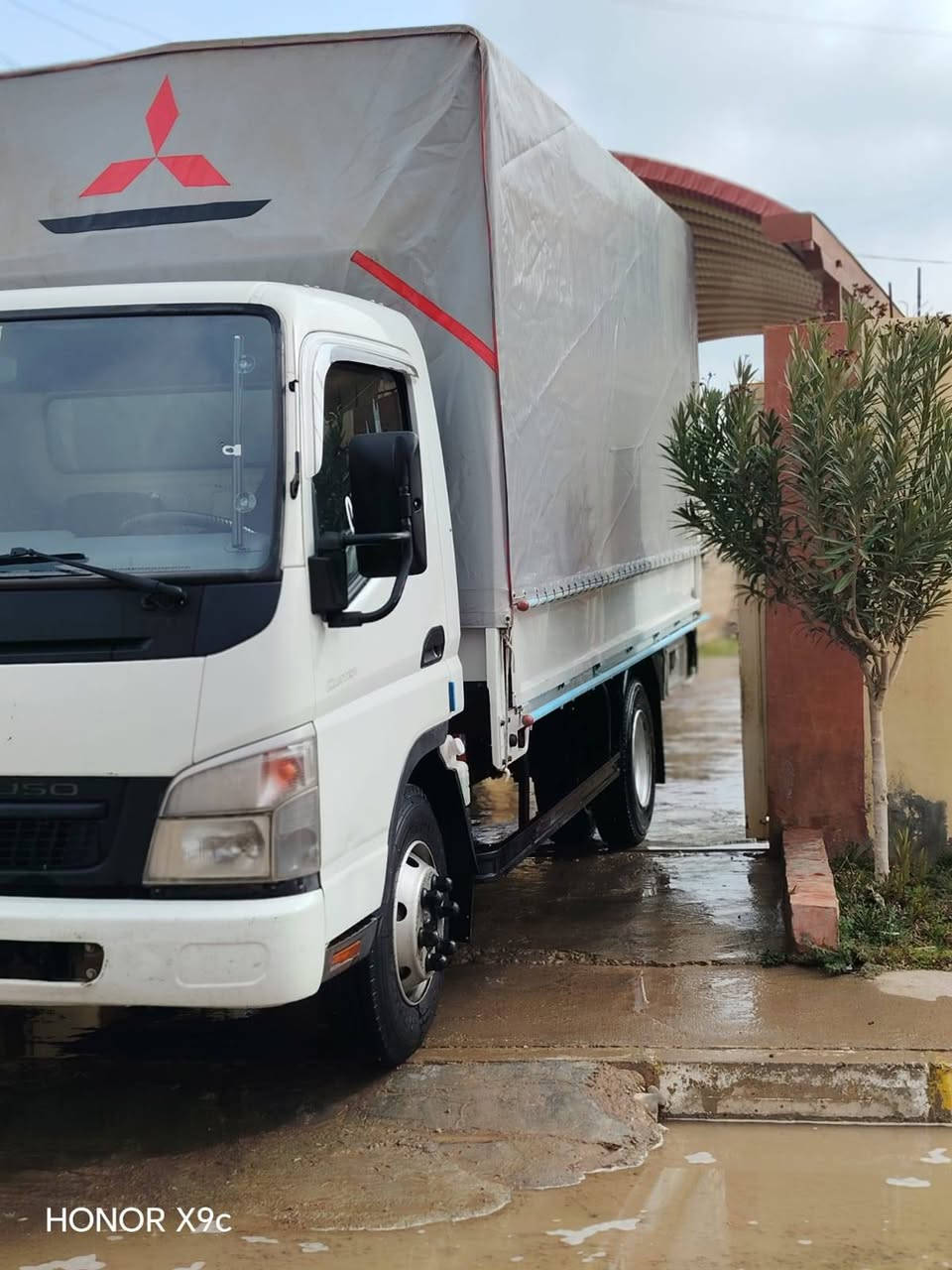 2013كنتر 
رقم أربيل
محرك شرط مامدود عليه صبانه مامفتوح
طخم تاير جديد
السياره بسمي تحويل ثاني يوم
تانكي 225
السياره قطره صبغ مابيه 
مكفوله كفاله عامه
❌فقط بيع لايوجد مراوس
***********
مكان السياره صلاح الدين الشرقاط
