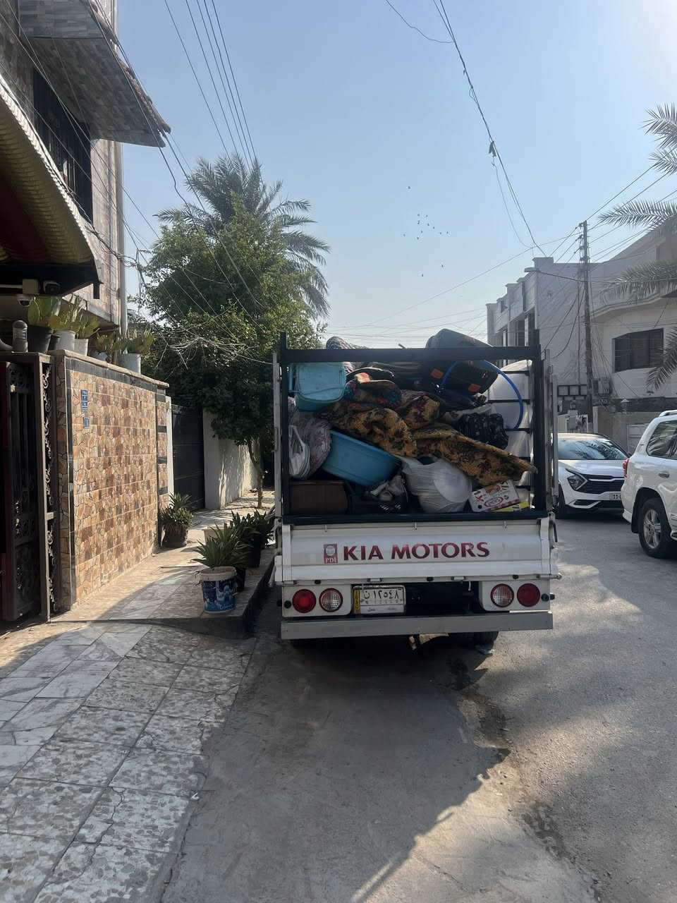 كيا حمل مع عمال نقل اثاث
 وفتح وشد الغرف العراقيه 
اتصل اجيك باي مكان ***********
