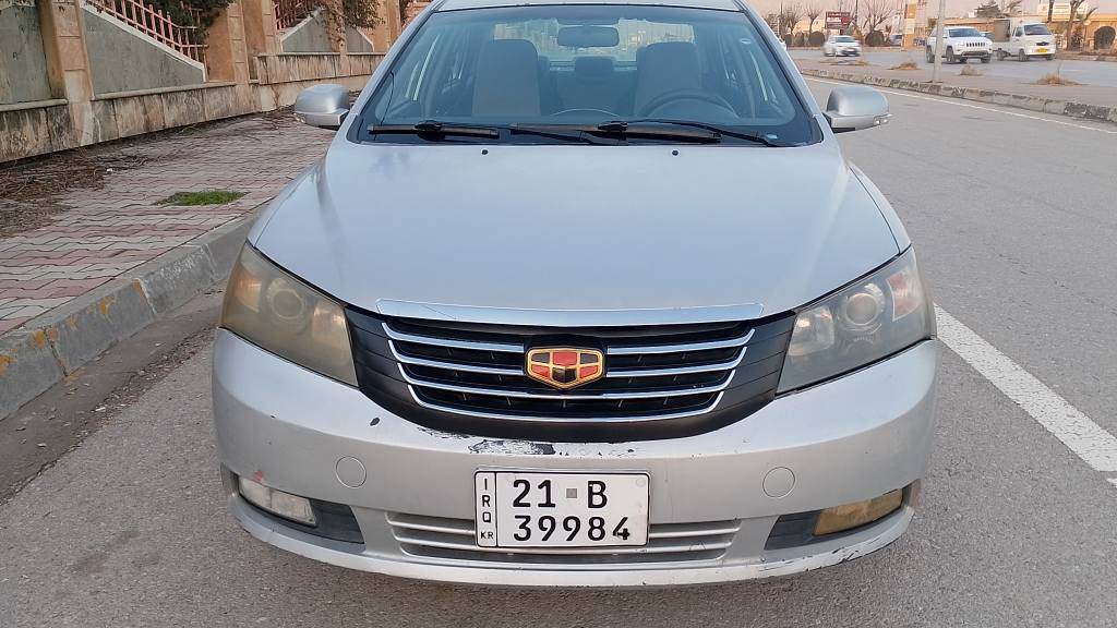 جيلى امگراند 7  فول فول
موديل 2013 ئۆتۆماتیک
ڕەقەم سلێمانی سەنەوی تا 2030.
گيرئوتۆماتیک وگێڕعادی
ته بريد ساردو گەرم بەشەرت  
ئاوێنە کارەبایی جام کارەبایی کوشت کارەبایی وتەبرید لەمس
 کارەبایی کامل  ئیش دەکات 
سویچ کۆنترۆل سندوق بەکۆنترۆل دەکرێتەوە. کوشن جڵد وکارەبایی .
فول مواصفات ئەی بی ئێس٫ 
دەبڵ ئێرباگ .
  قفڵ مەرکەزی و حاسە
سلايد وعەینەک 
چوارتایەو ویلی شەریکە
مه كينه 18بیلاد بیکاشۆ مەرغوب
تحویل وغرامە بەشەرت ٢پارچە 
 و دوپەڵە  بۆیاغە لەسەرساغی .
سەیارەکە ماڵی دۆستە 
نرخى. 58 كه مى مجال
ڕانیە 
ژماره م ***********
*********** رانية, السليمانية
