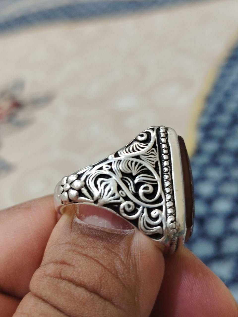 محبس يماني احمر أنسي مجمره طبعيه مليون بالميه طبعيه النص مخطوط يدوي البنص ايات الركعه والاركان الاربعه القلقل بالخط الكوفي المتداخل عميق خط يدوي عيار الفضه 990 صياغت عارف رقم الكوت 2293(سعره 350 دولار) مكلف بنشر مكاني السماوه حي الجمهوري الابطال


**إذا كنت صاحب هذا الإعلان وتريد حذفه لأي سبب، رجاءا أرسل رسالة إلى الدعم الفني**