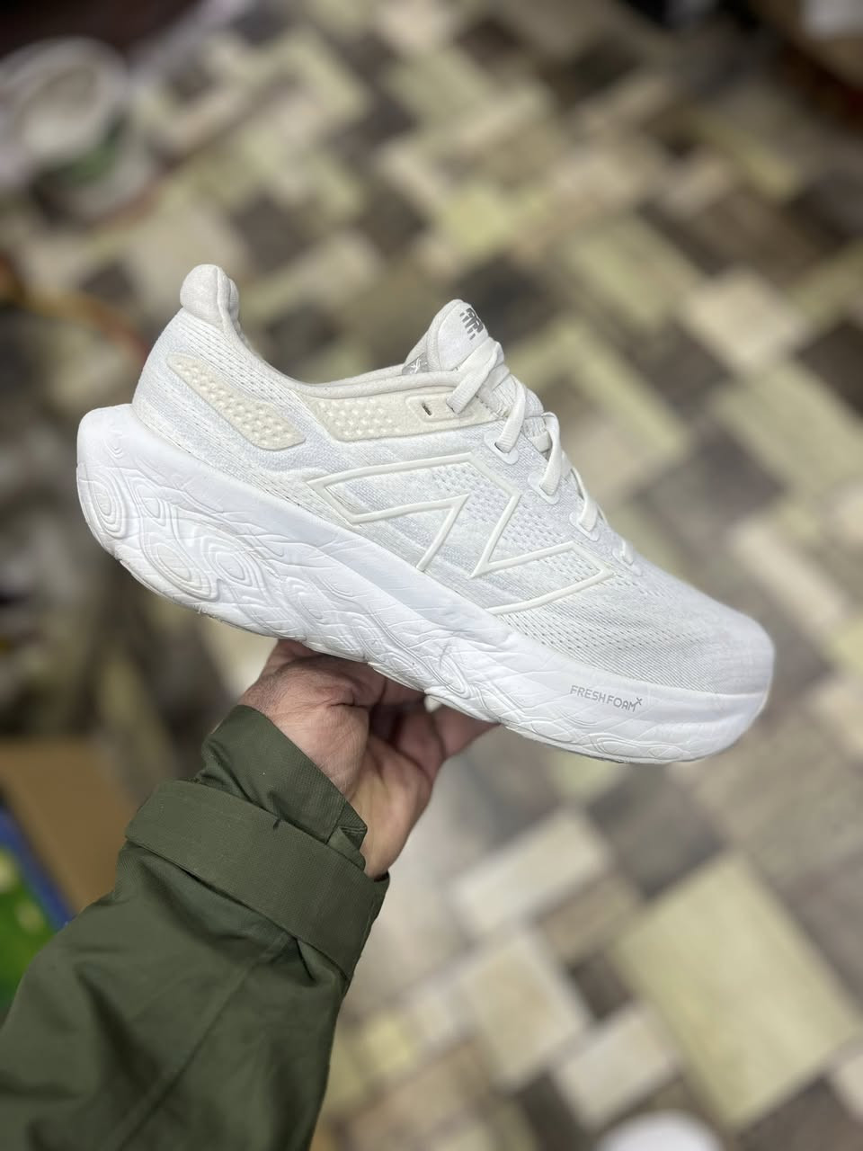 نيو بلنص
قياس 40.5
بالة اصلي
توصيل جميع محافظات 
واتساب
***********
