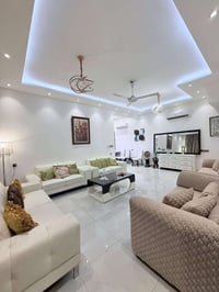 للإيجار شقة مفروشه جديدة في بغداد، حي القادسية، محلة 602 قرب ساحة النس...