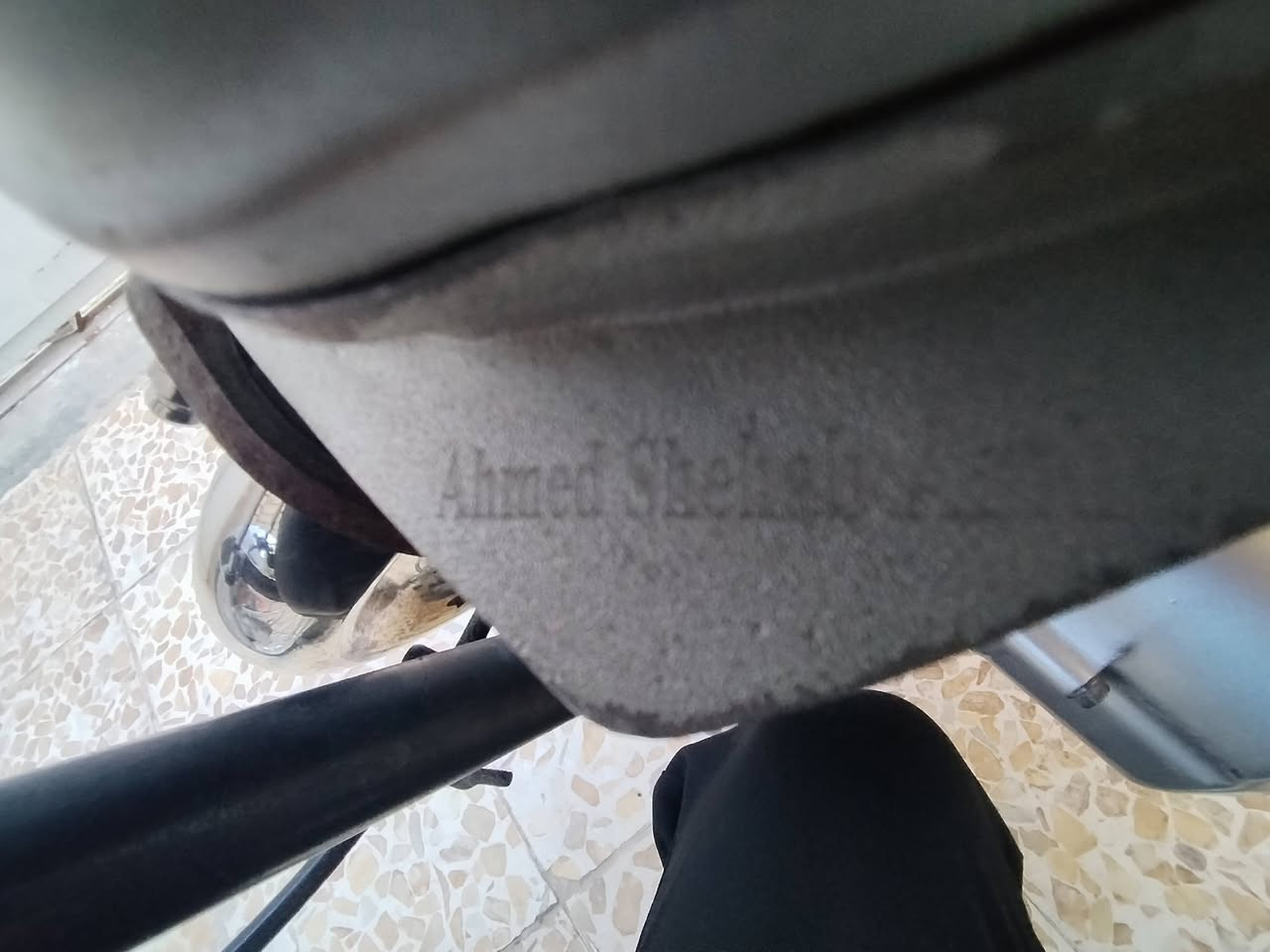 السلام عليكم دراجه اربعه كير للبيع شاصي ارشه موديل 20 اصوليي المكينه نامه شلامجه ايراني الدراجه خرسه اي صوت ما بيها ونشطه وقويه  مجفته الدراجه ولفات وبوشه وبستم اصليات كهربائياتها كامله على اخير حبه
السعر 850 وبيها مجال حق الجيه ***********
