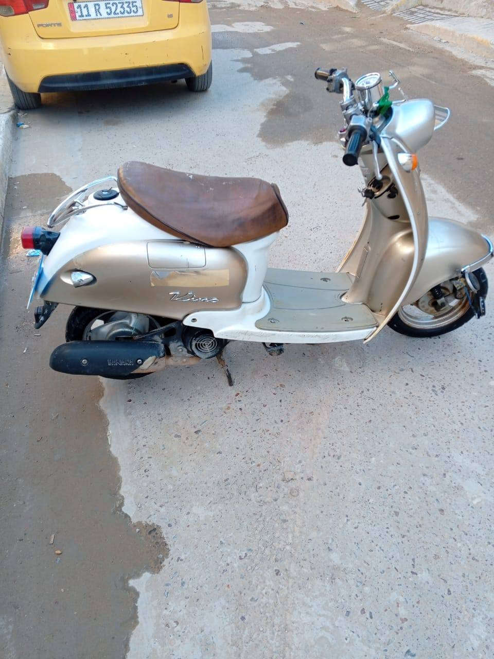 سلام عليكم دراجه عبد الحليم للبيع نضيفه كلش ماناقصها أي شي لونها ذهبي مميز سعرها 550وبيها مجال العنوان بغداد العبيدي للاستفسار ***********
