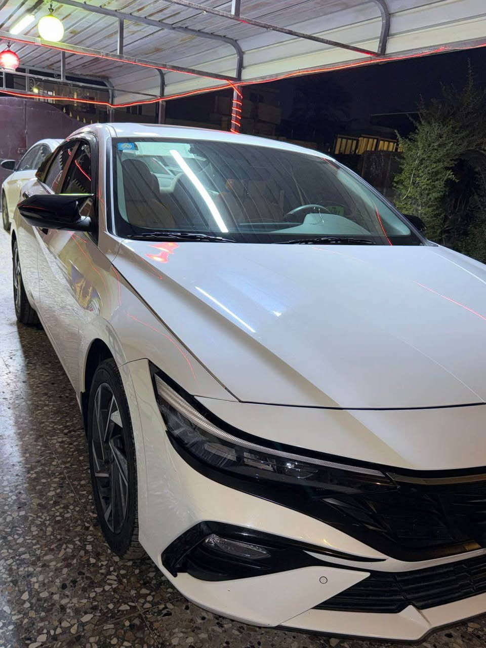 سلام عليكم
النترا 2024 خليجي
محرك 2000 دوووش 
فول مواصفات
ماشيه 44 الف
ويل كب 
لد امامي لد خلفي
حساس امامي حساس خلفي
داخل ابيض
اشاير بالمري
مري شفط
فتحه
بصمه تشغيل
وبصمه ابواب
دشبول دجتل
شاشه
تبريد قطعتين
تحكمات ستيرن
ثلاث اوضاع قياده
السيارة على وضع الشركة ماخذهه ع ايدي زيرو 
مجرد طخه بسيطه جداً في الجاملغ الامامي الايسر كما موضح في الصوره 
رقم بغداد جديد بأسمي تحويل ثاني يوم 
السعر (( 190 ))وبيه مجال بسيط 
مكاني بغداد الغزالية / شارع مدير الامن 
للاتصال 
*********** بغداد, العراق
